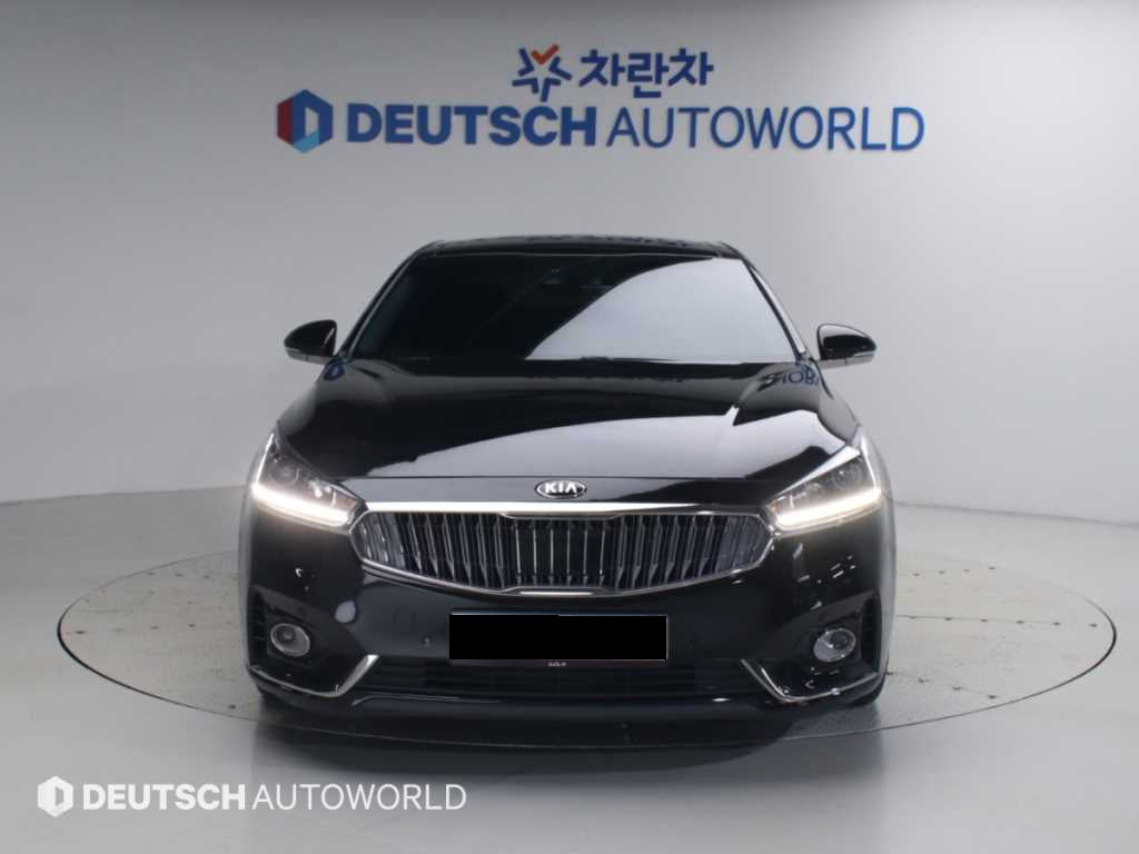 Kia K7 — photo 03