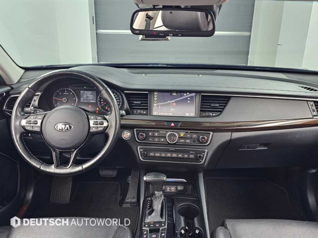 Kia K7 — photo 07