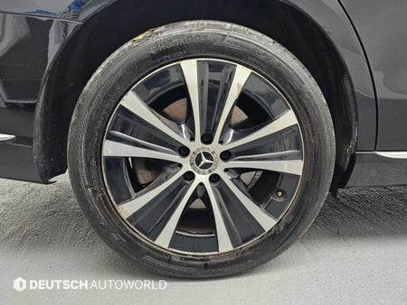 Mercedes-Benz E-Class — photo 05
