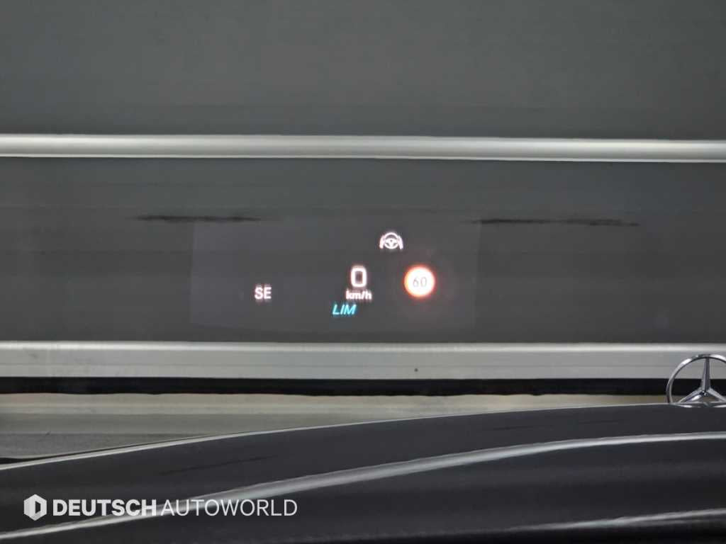 Mercedes-Benz E-Class — photo 17