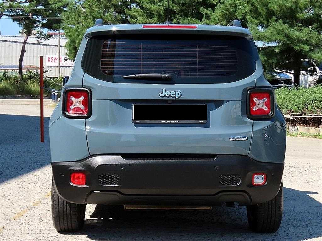 Jeep Renegade — photo 04