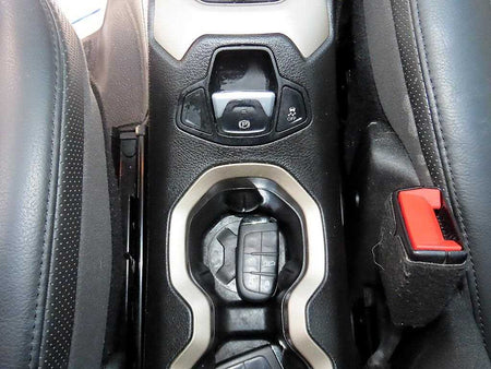 Jeep Renegade — photo 15
