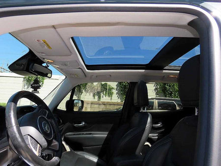 Jeep Renegade — photo 16