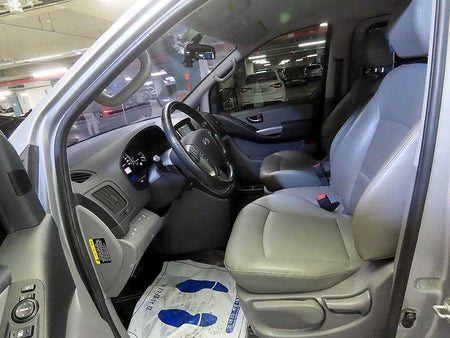 Hyundai Starex — photo 07