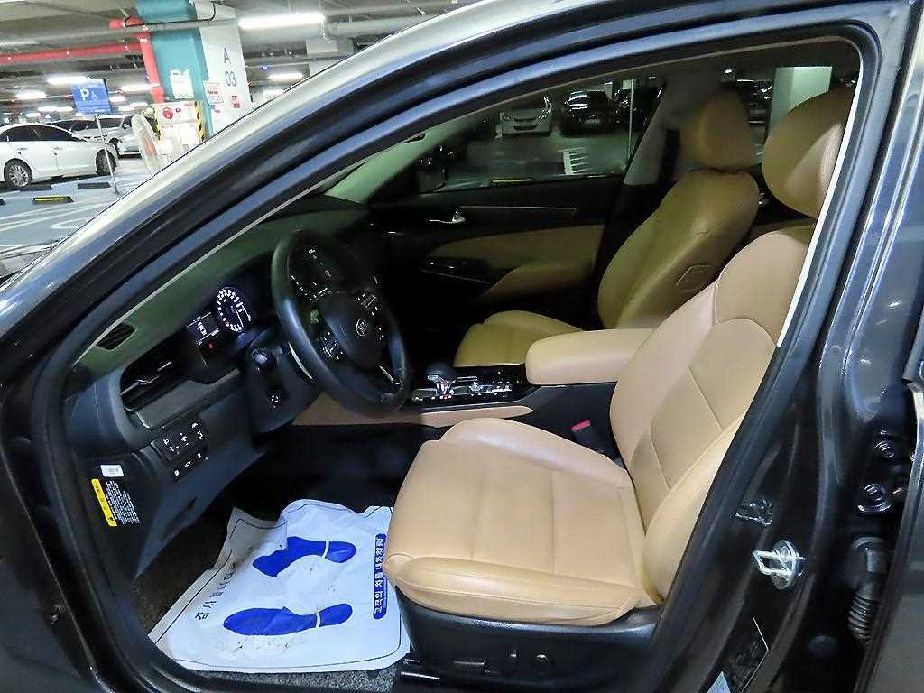 Kia K7 — photo 06