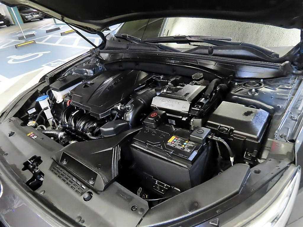 Kia K7 — photo 19