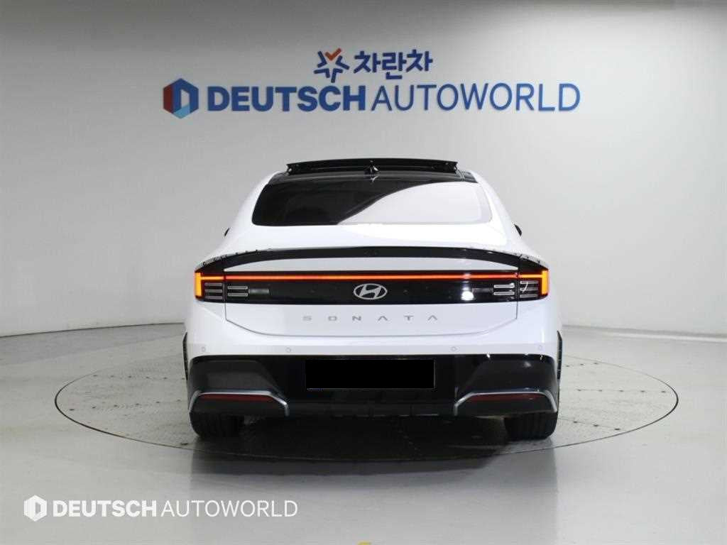 Hyundai Sonata — photo 04