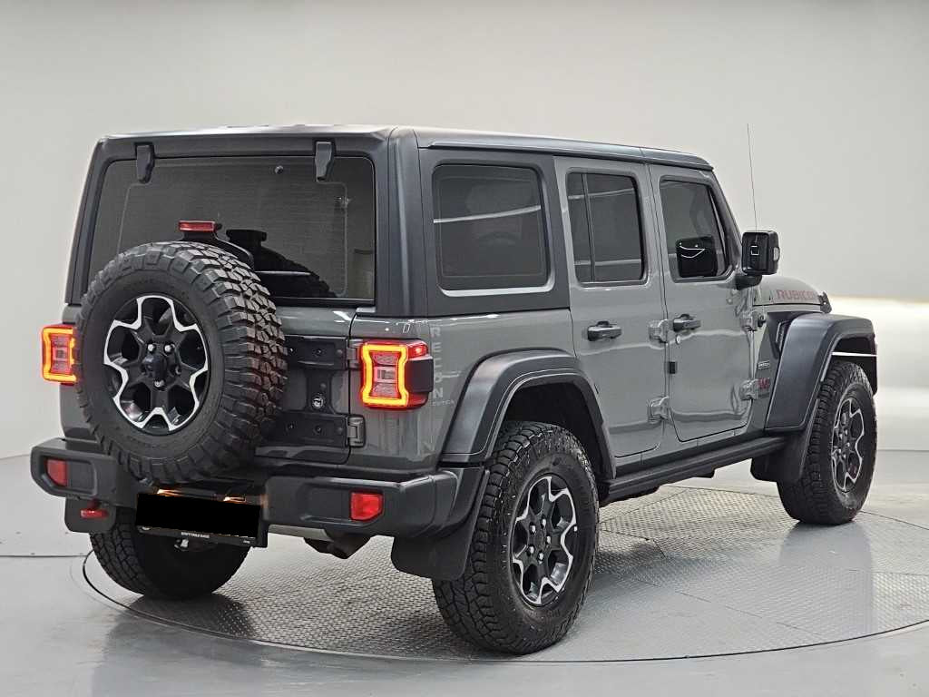 Jeep Wrangler — photo 04