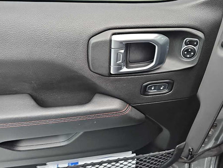 Jeep Wrangler — photo 15