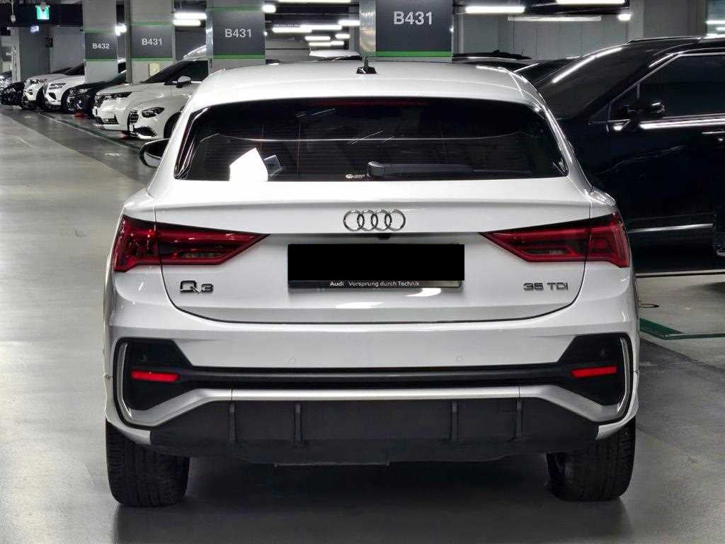 Audi Q3 — photo 03