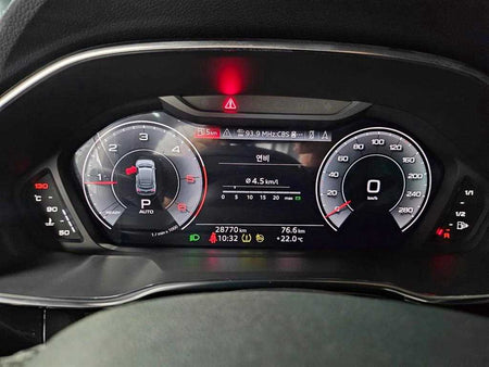 Audi Q3 — photo 07
