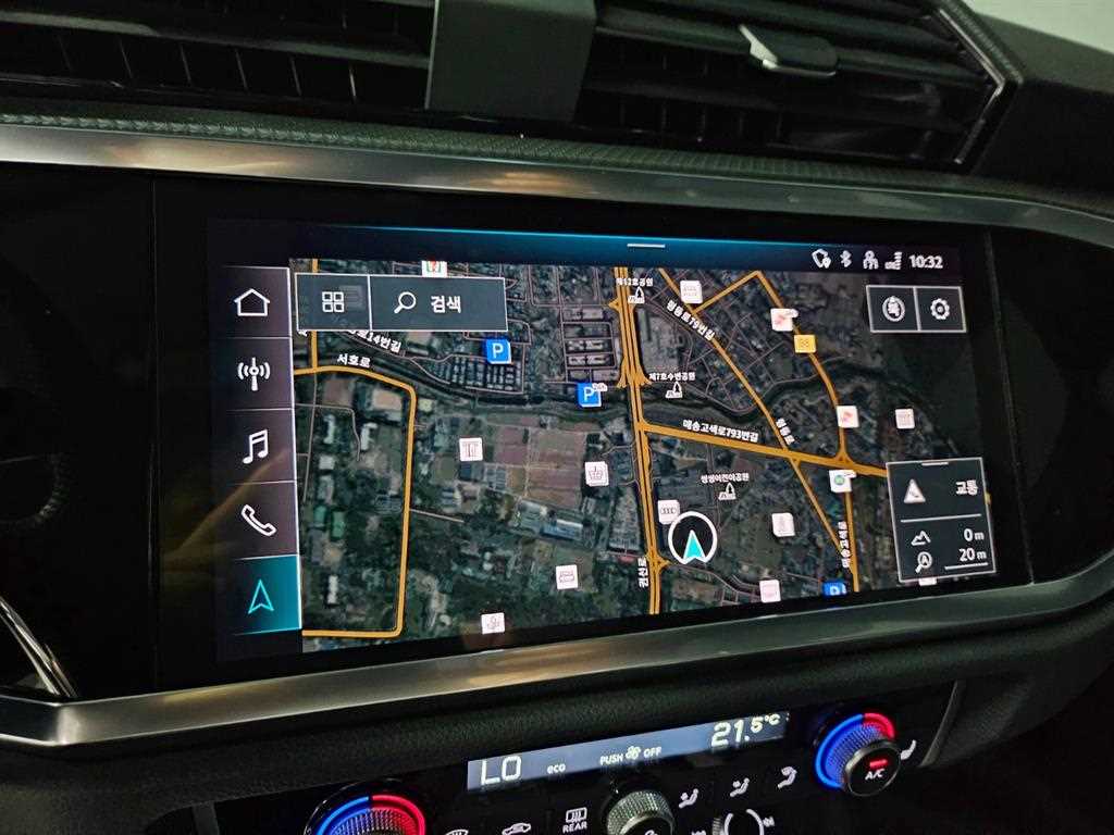 Audi Q3 — photo 08