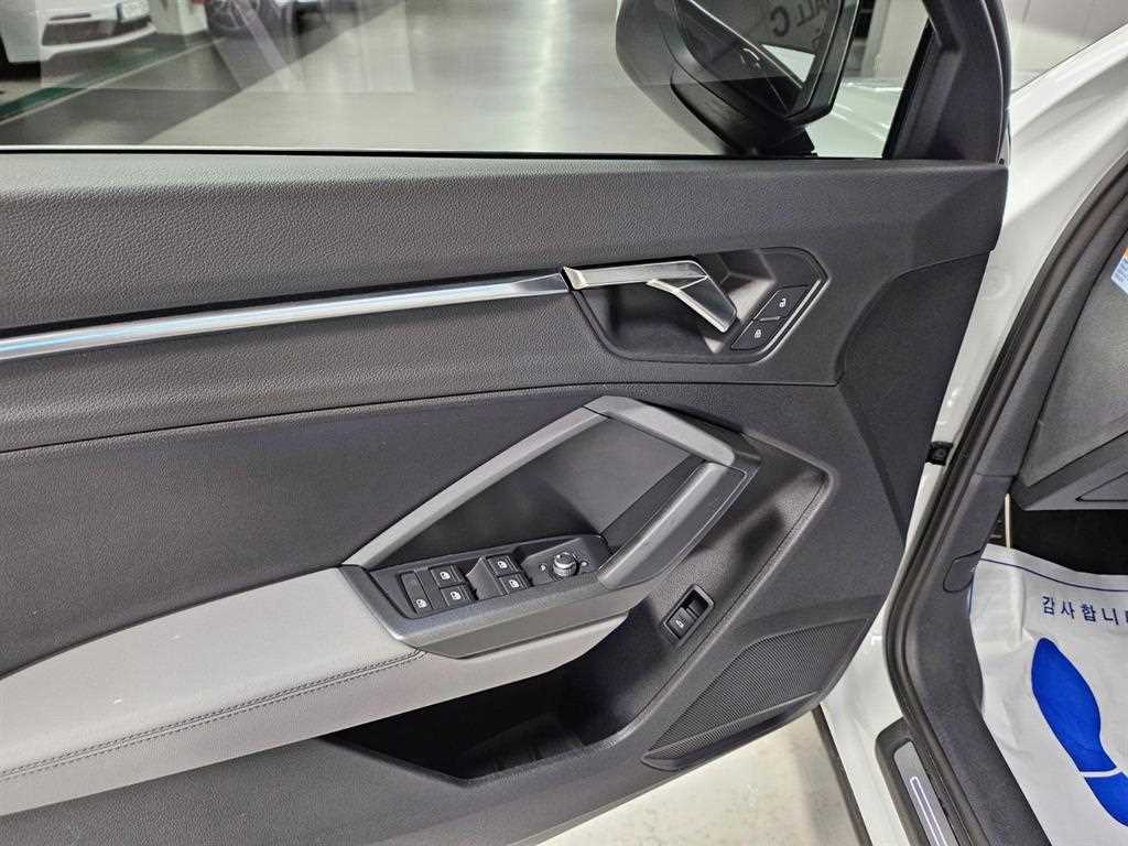 Audi Q3 — photo 13