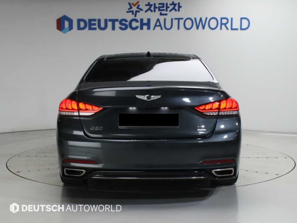 Genesis G80 — photo 06
