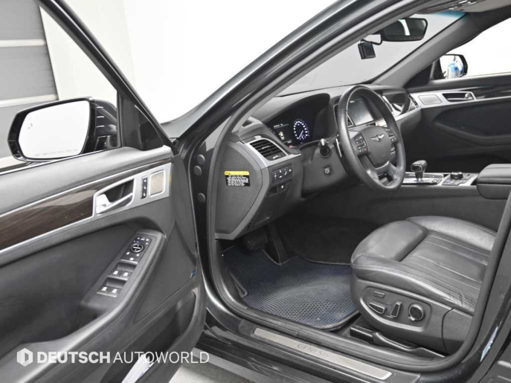 Genesis G80 — photo 13
