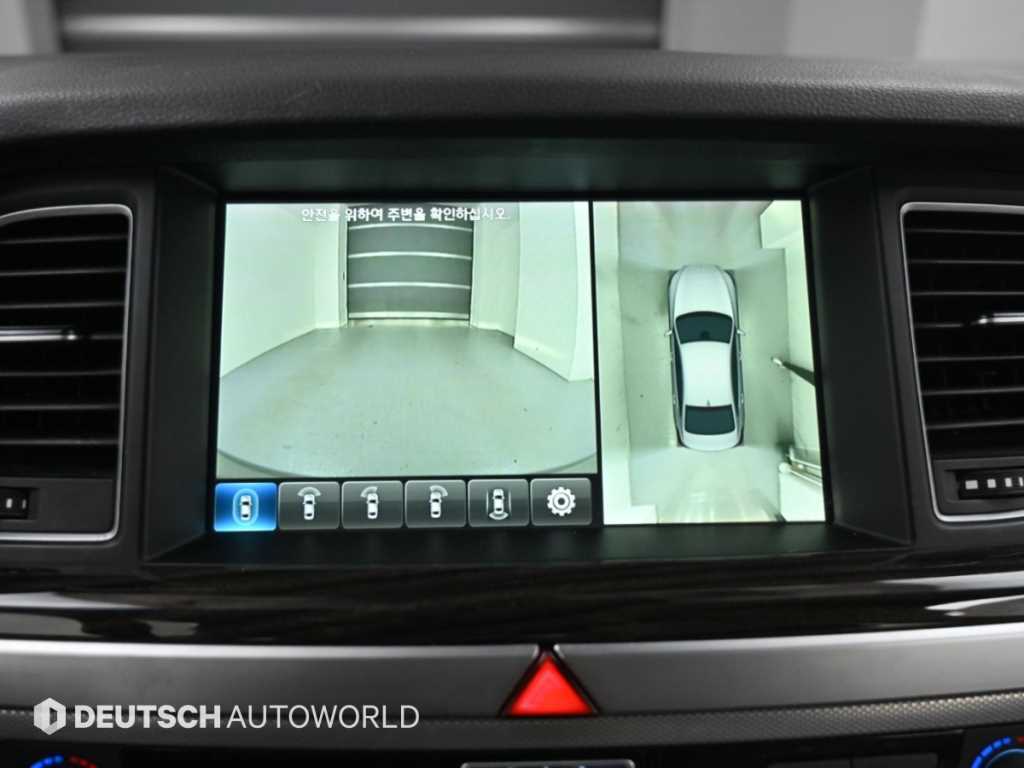 Genesis G80 — photo 16