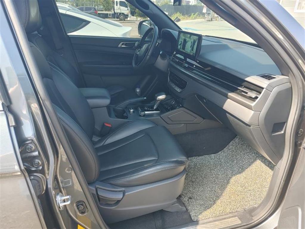 KGM Rexton — photo 08