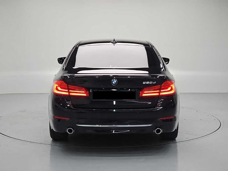 BMW 5-Series — photo 03