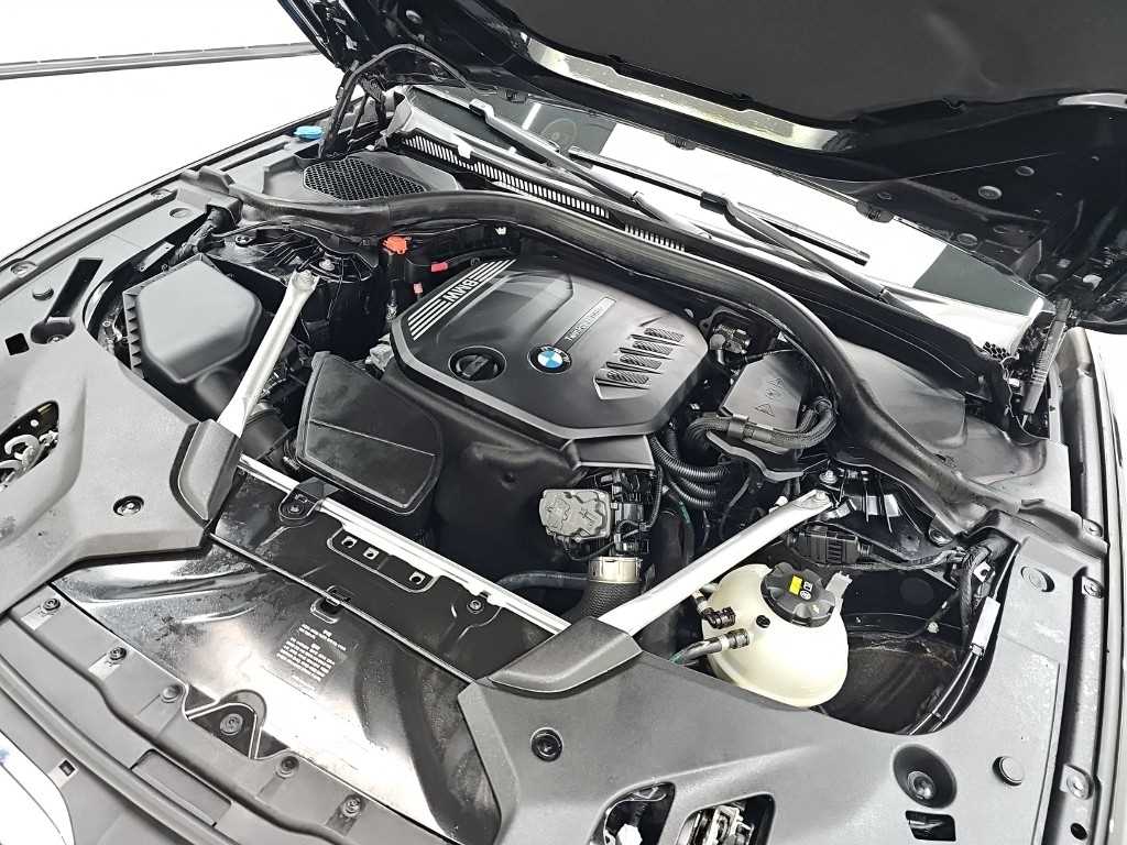 BMW 5-Series — photo 05