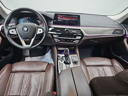 BMW 5-Series — photo 07