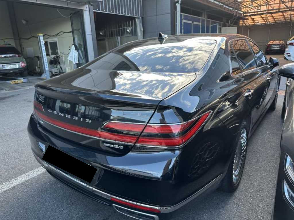 Genesis G90 — photo 04