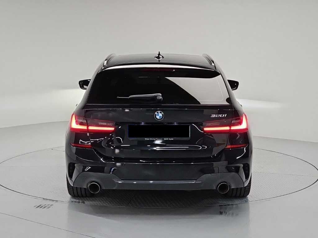 BMW 3-Series — photo 03
