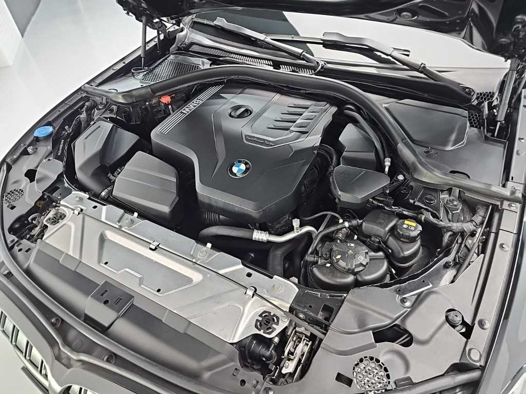 BMW 3-Series — photo 05