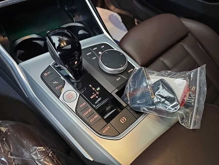 BMW 3-Series — photo 08