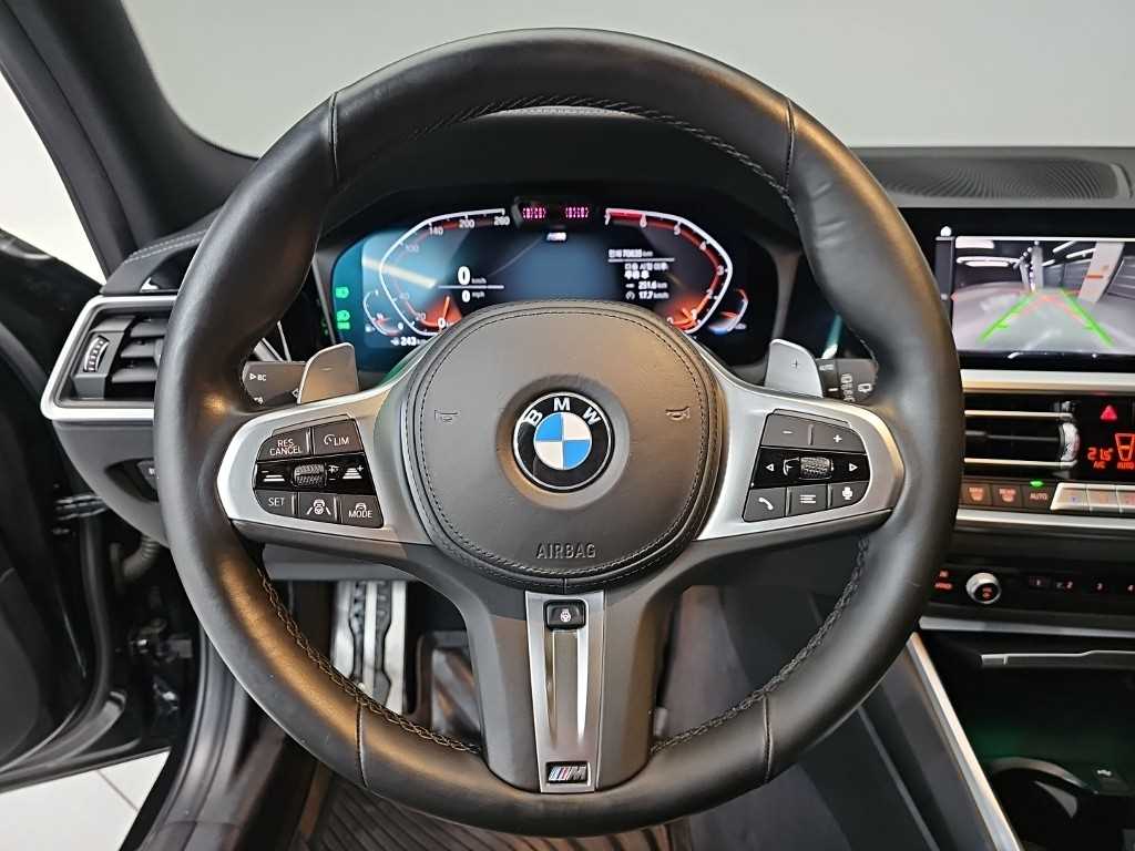 BMW 3-Series — photo 09