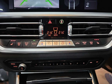 BMW 3-Series — photo 10
