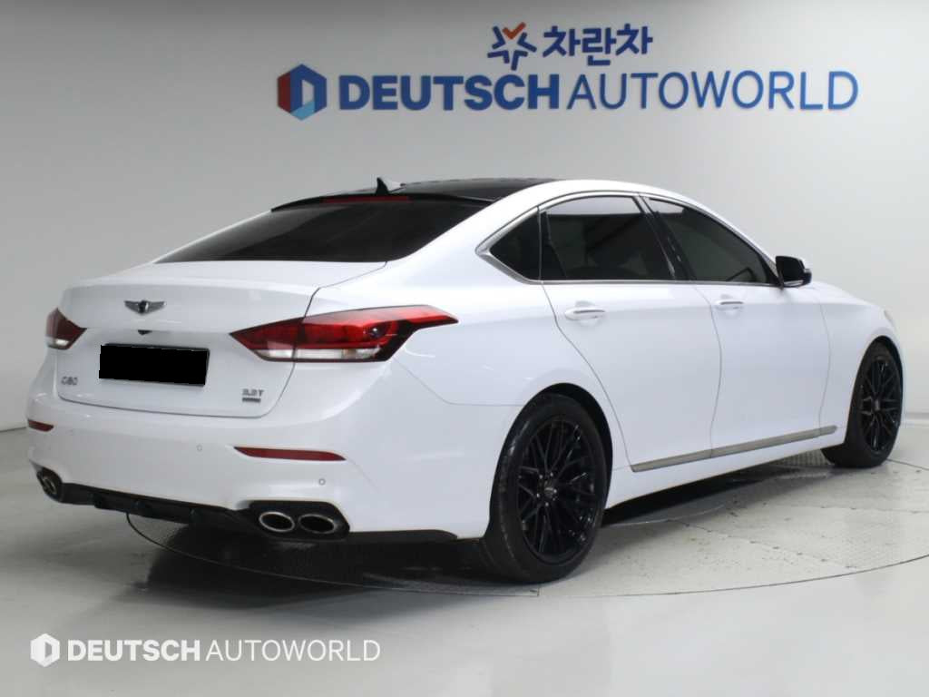 Hyundai Genesis — photo 02