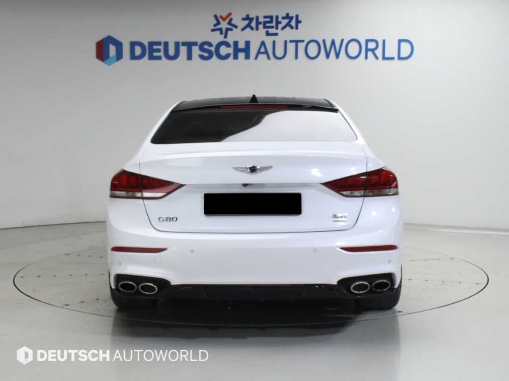 Hyundai Genesis — photo 04