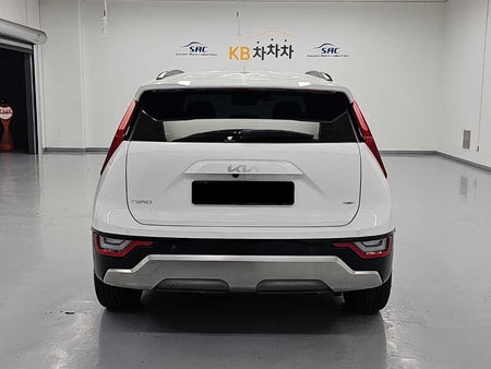Kia Niro — photo 03