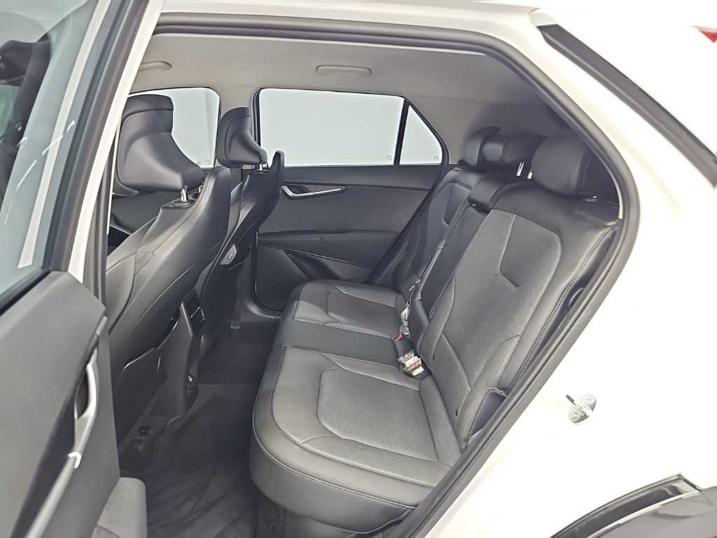 Kia Niro — photo 12