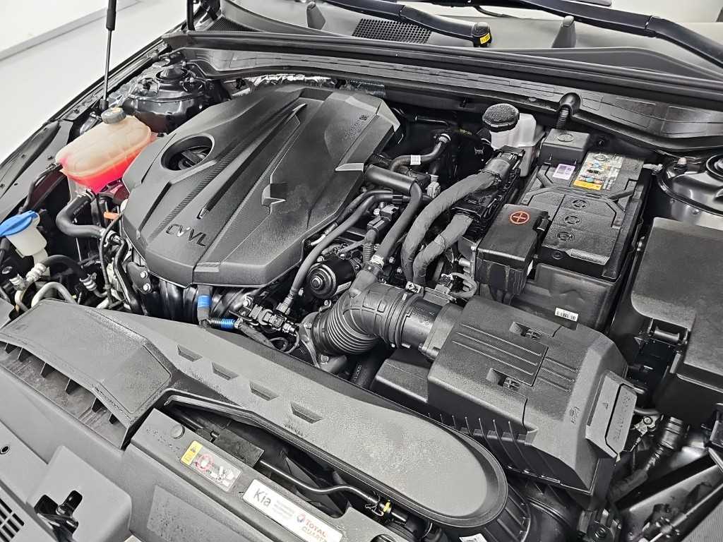 Kia K5 — photo 05