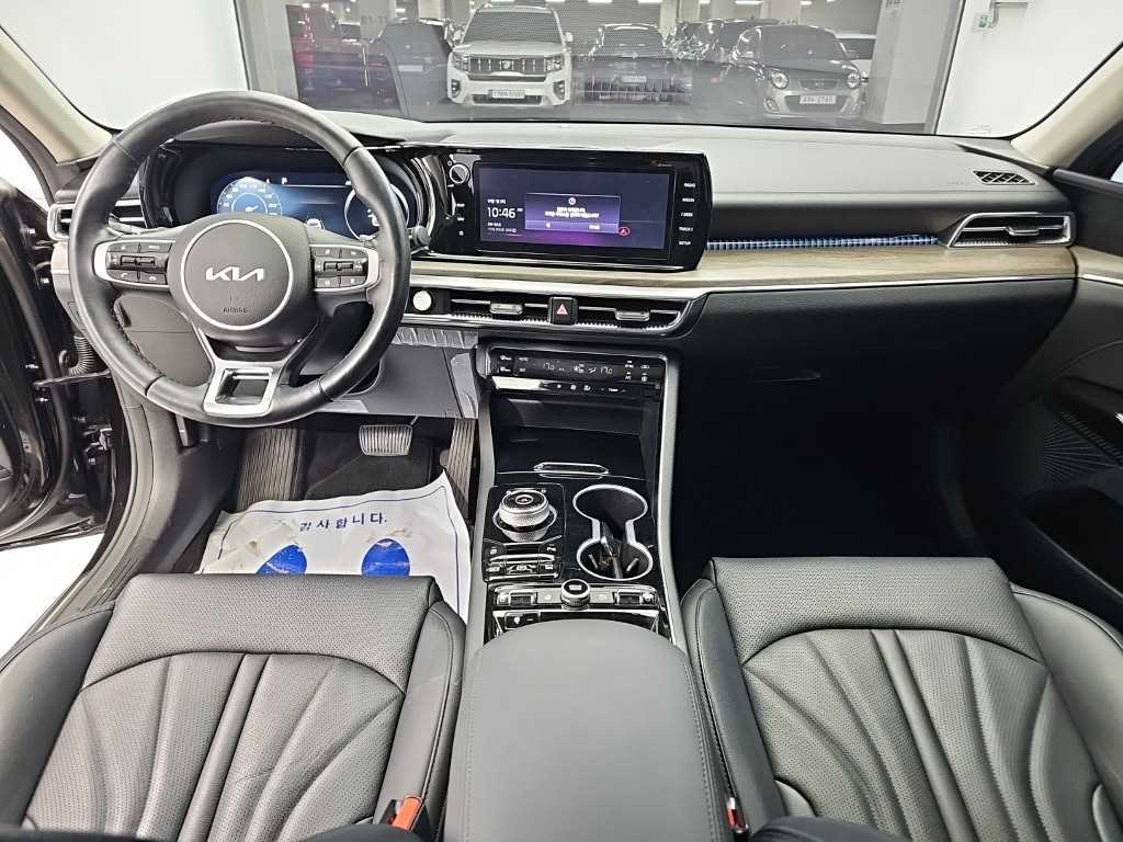 Kia K5 — photo 07