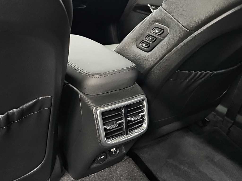 Kia K5 — photo 13