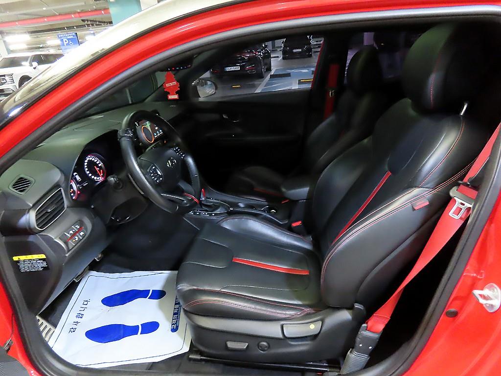 Hyundai Veloster — photo 06