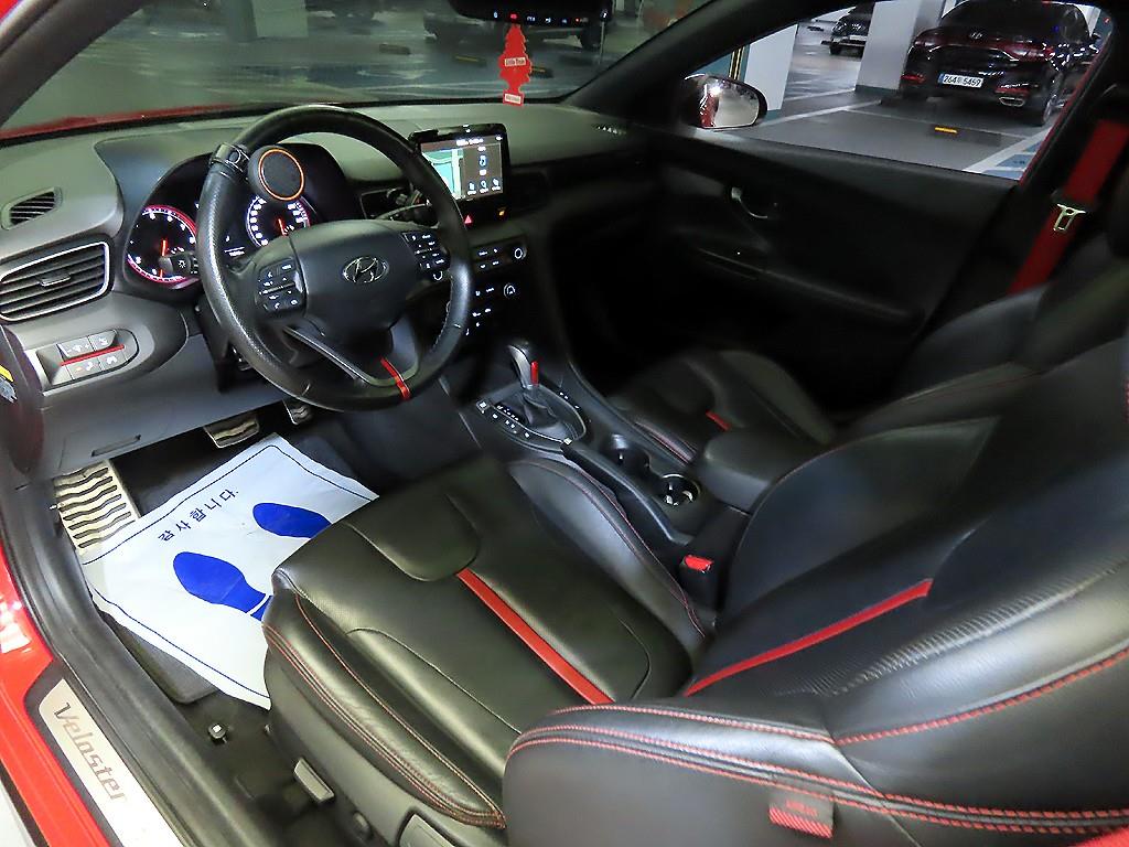 Hyundai Veloster — photo 10