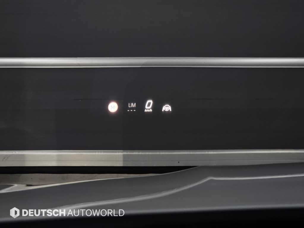 Mercedes-Benz E-Class — photo 17