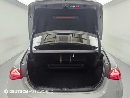 Mercedes-Benz E-Class — photo 19