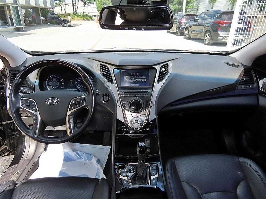 Hyundai Grandeur — photo 07