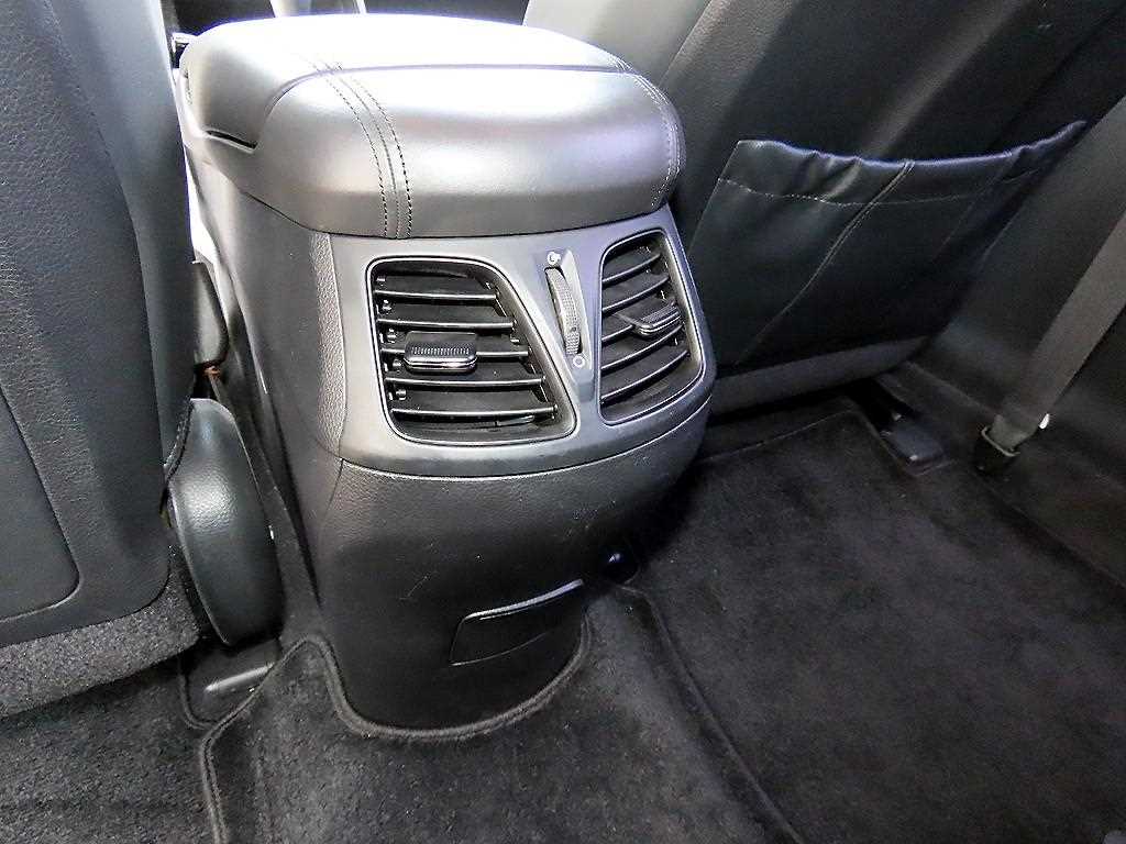 Hyundai Grandeur — photo 16