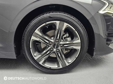 Kia K5 — photo 05