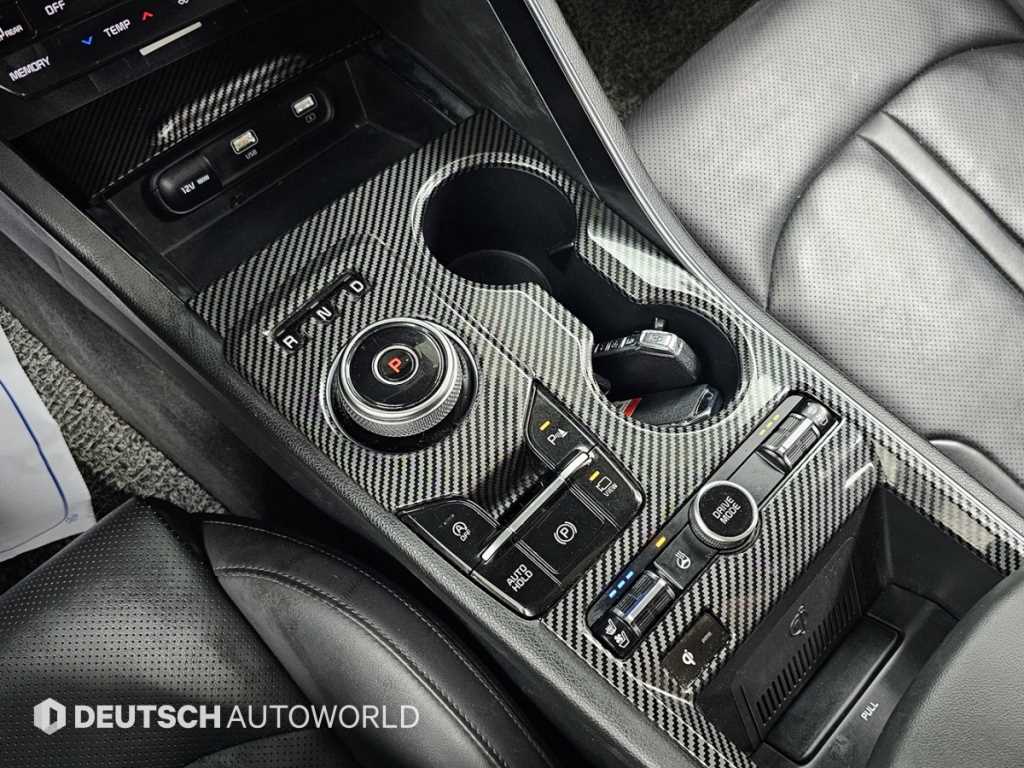 Kia K5 — photo 09
