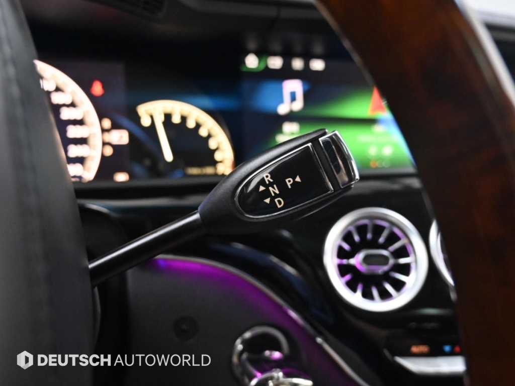 Mercedes-Benz S-Class — photo 09