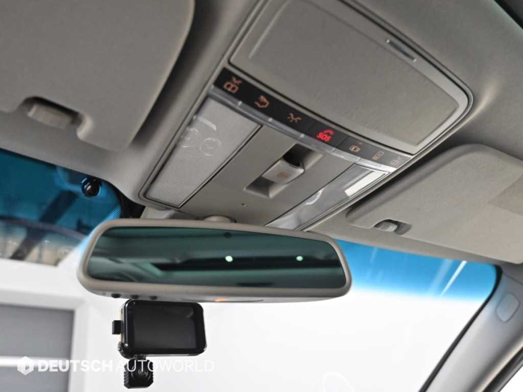 Mercedes-Benz S-Class — photo 17