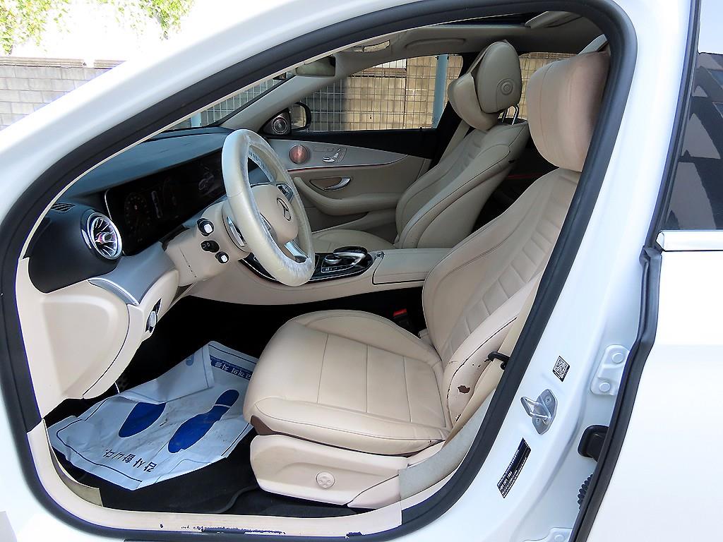 Mercedes-Benz E-Class — photo 05