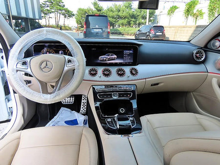 Mercedes-Benz E-Class — photo 07