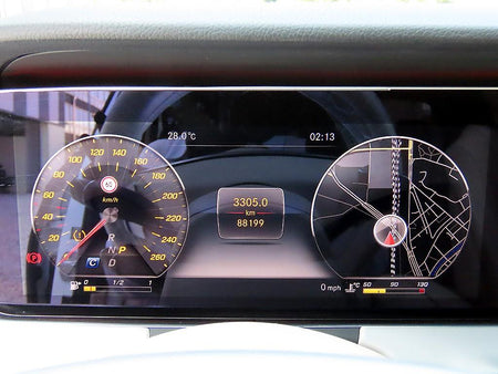 Mercedes-Benz E-Class — photo 09